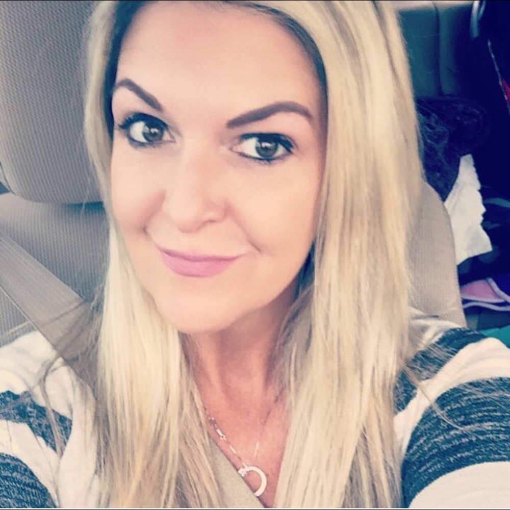 Meet your Posher, Carla